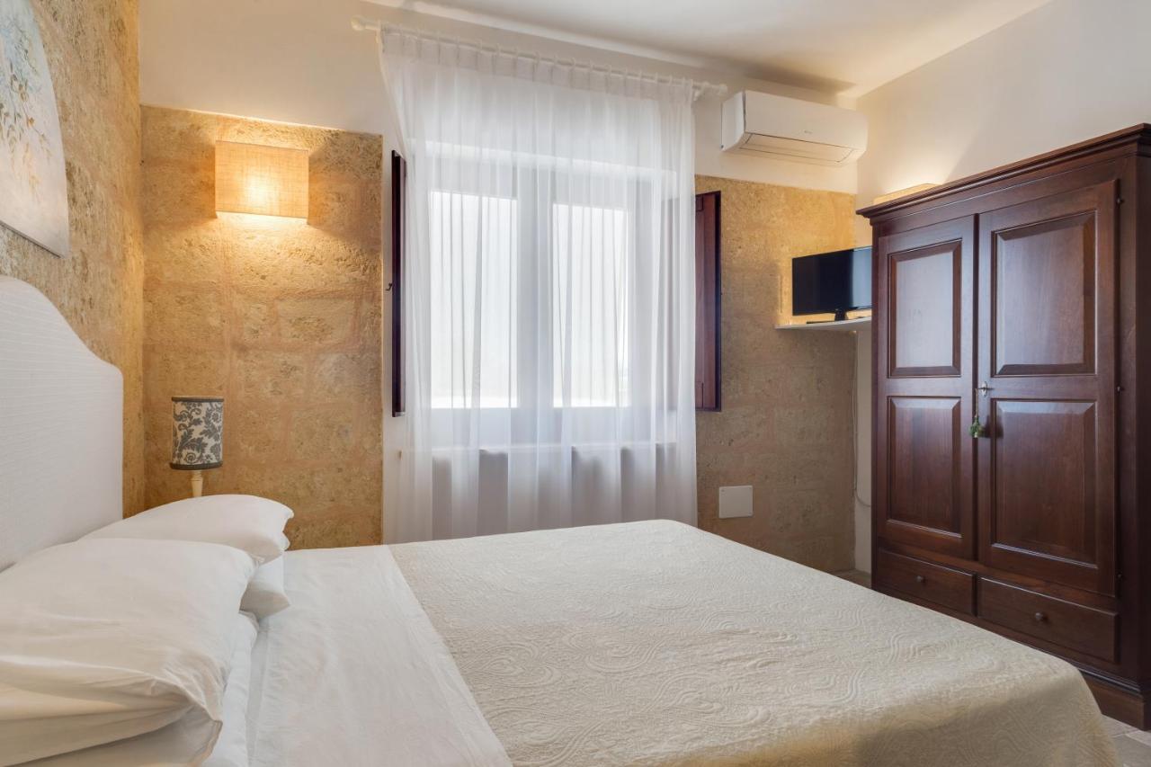 Le Lantane - Luxury Rooms Алесано Екстериор снимка