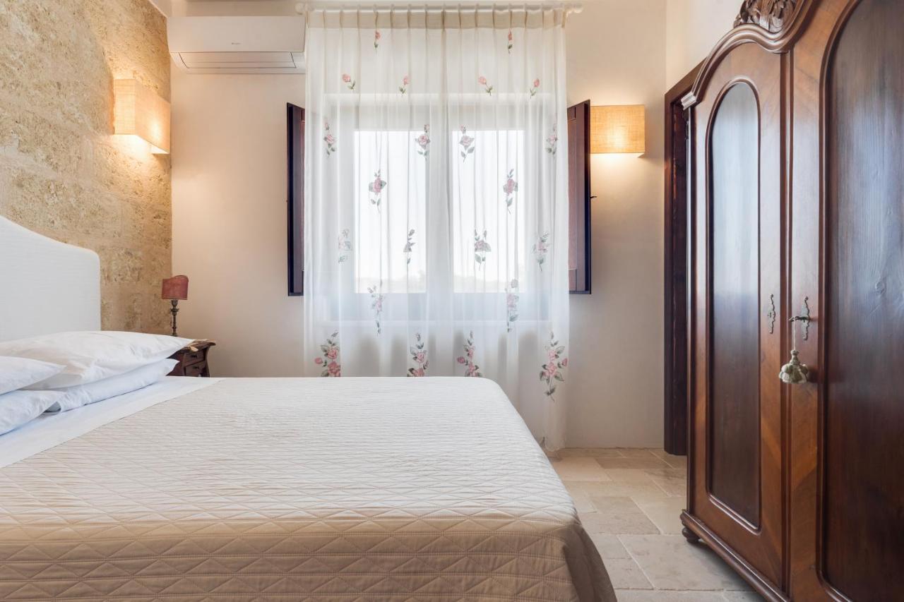 Le Lantane - Luxury Rooms Алесано Екстериор снимка