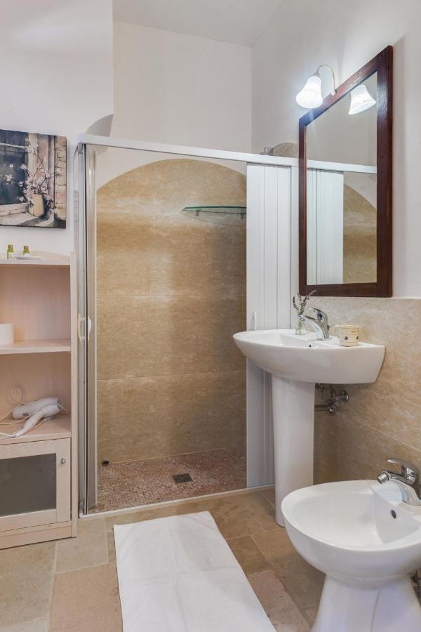 Le Lantane - Luxury Rooms Алесано Екстериор снимка
